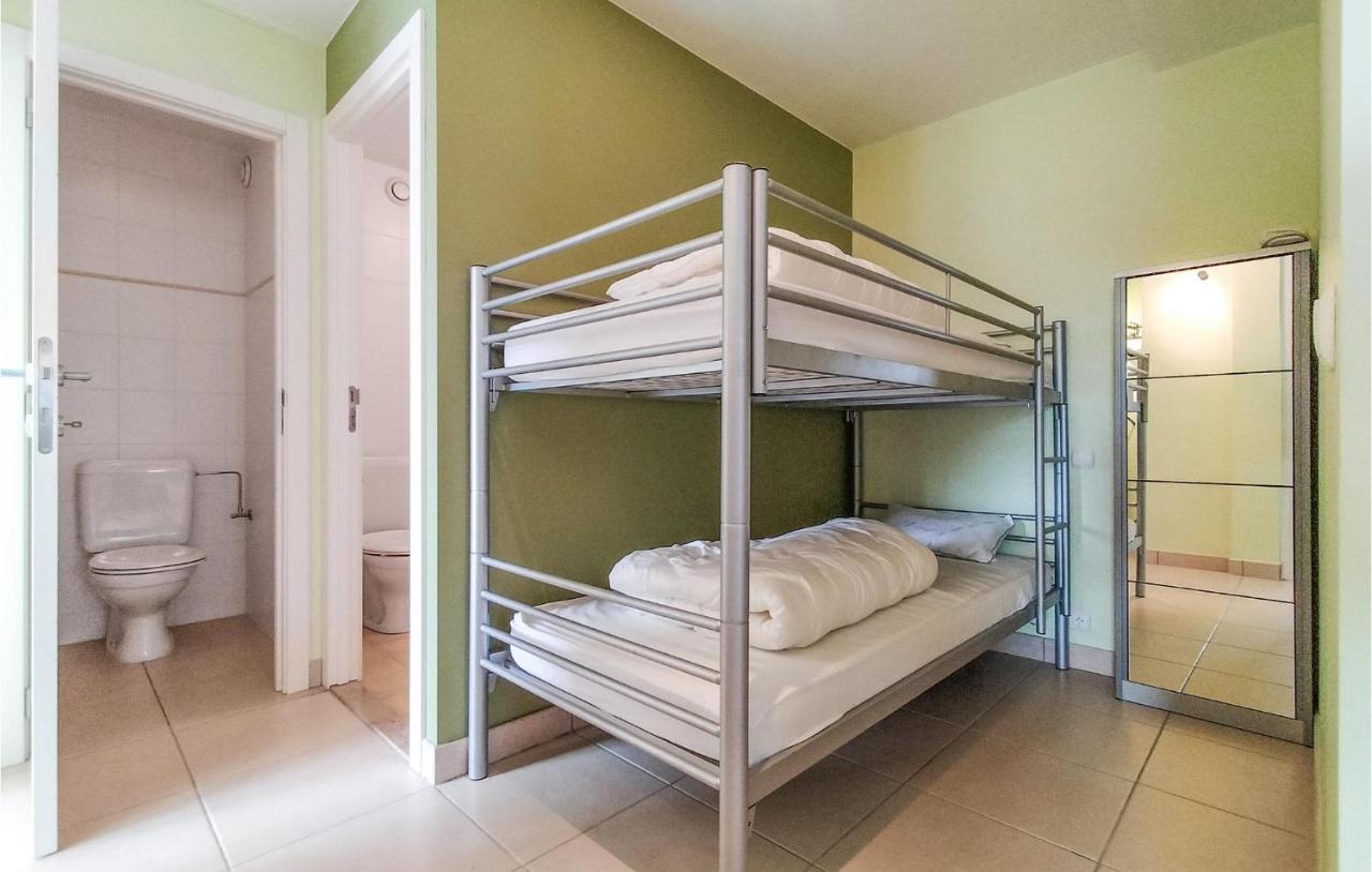 Nice Apartment In Bredene With Kitchen 外观 照片